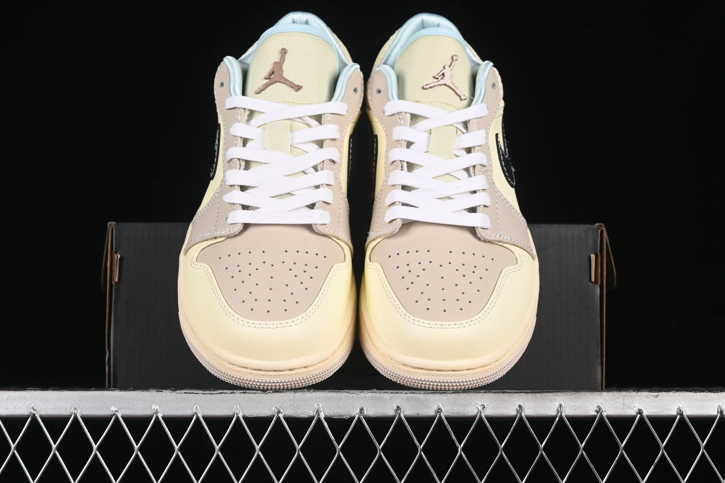 All categories Air Jordan Jordan series basketball shoes Air Jordan 1 Low G version pure original Air Jordan 1 Low AJ1 Joe 1 sandy style low-top retro basketball shoes HQ3440-101